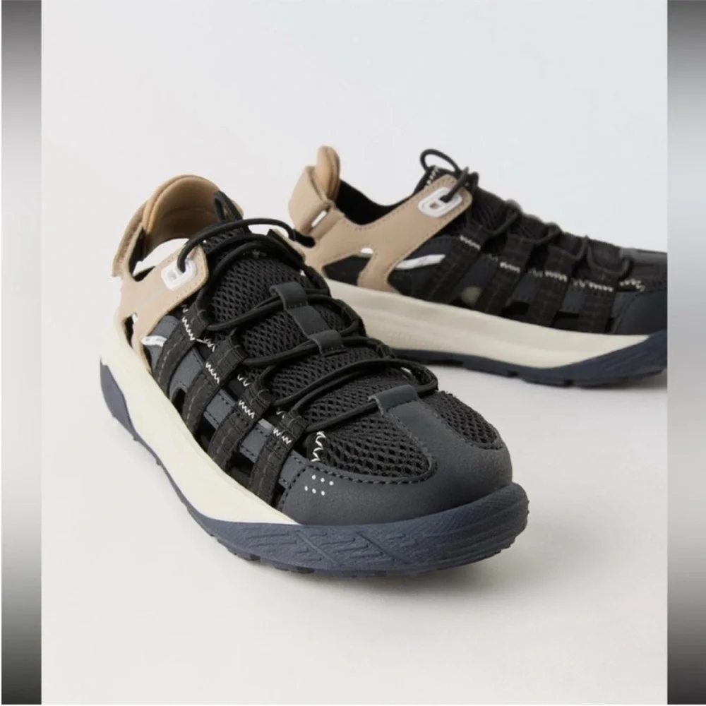 Zara kids, Black, SPORTY CAGE SNEAKERS, 12½ (7.4 inches)